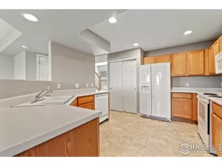 Photo #5: 906255 Listing