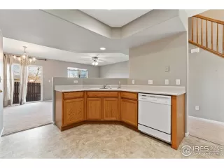 Photo #6: 906255 Listing