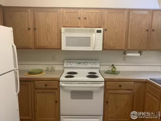 Photo #5: 906269 Listing