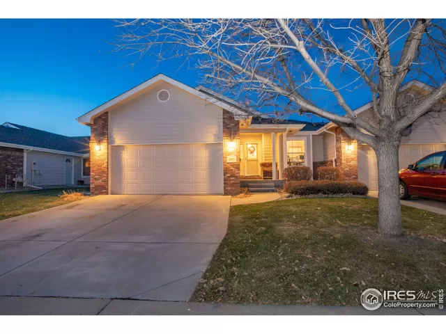 MLS: 906322 Condo For Sale