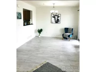 Photo #5: 906369 Listing