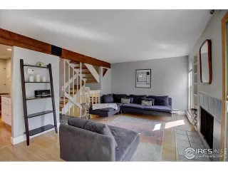 Photo #4: 906442 Listing