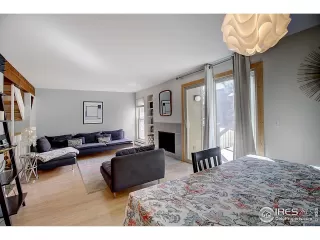 Photo #5: 906442 Listing