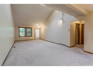 Photo #6: 906443 Listing