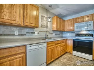 Photo #4: 906502 Listing