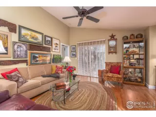 Photo #2: 906537 Listing