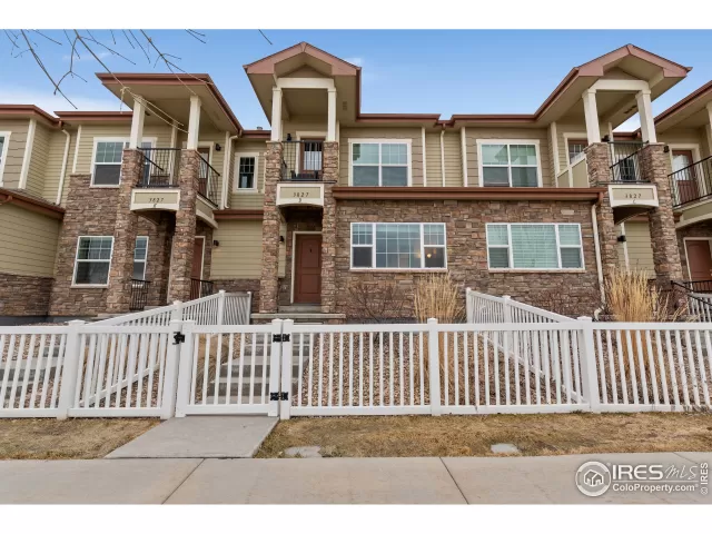 MLS: 906559 Condo For Sale