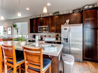 Photo #5: 906571 Listing