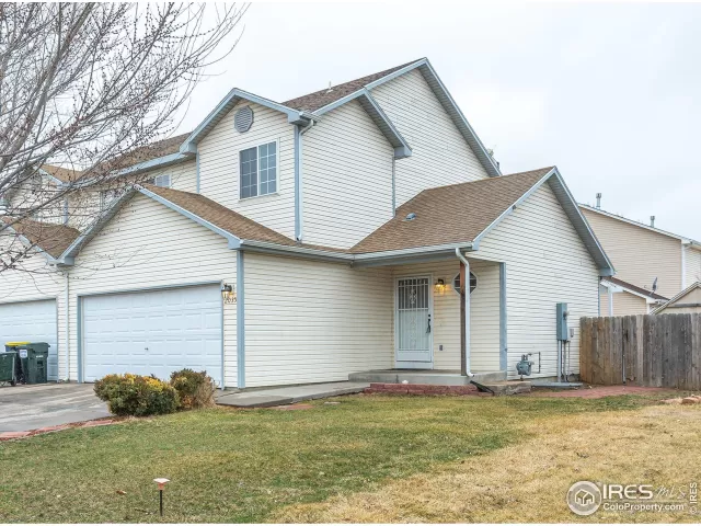 MLS: 906574 Condo For Sale