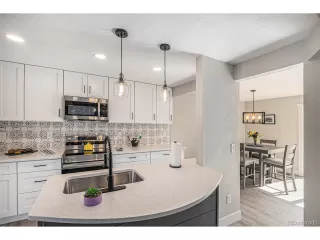 Photo #3: 9066089 Listing