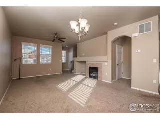 Photo #5: 906713 Listing