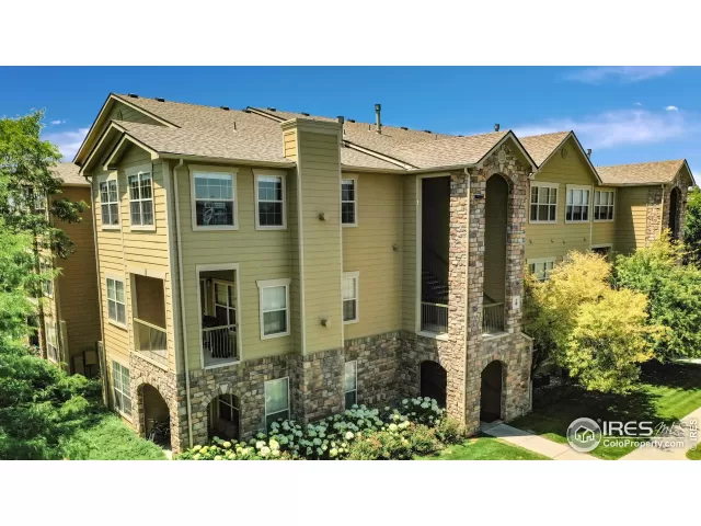 MLS: 906722 Condo For Sale