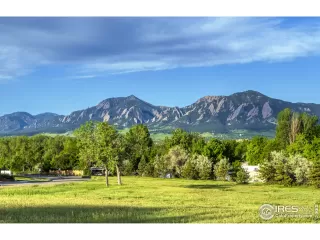 Photo #6: 906779 Listing 