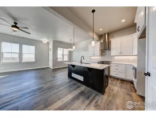 Photo #5: 906824 Listing