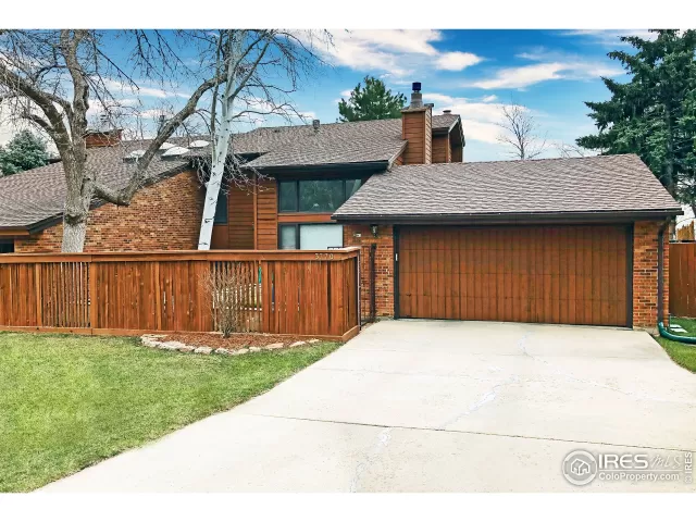 MLS: 906830 Condo For Sale