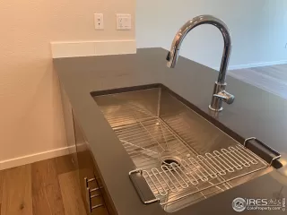 Photo #6: 906856 Listing