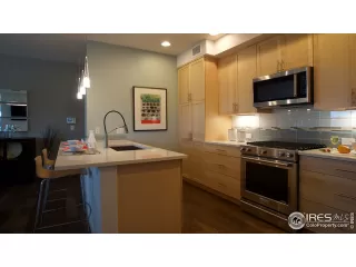 Photo #4: 906866 Listing