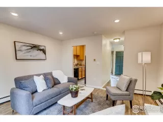 Photo #4: 907087 Listing