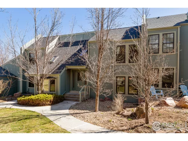 MLS: 907172 Condo For Sale