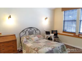 Photo #5: 907182 Listing