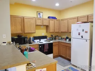 Photo #5: 907188 Listing