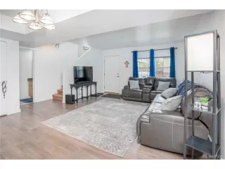 Photo #3: 9072982 Listing