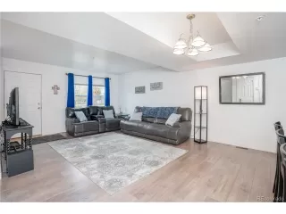 Photo #4: 9072982 Listing