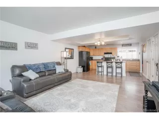 Photo #5: 9072982 Listing