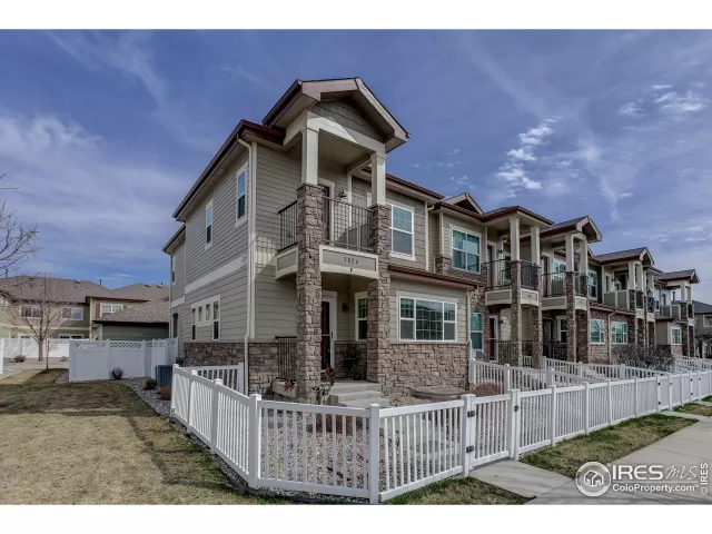 MLS: 907303 Condo For Sale