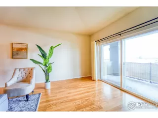 Photo #5: 907308 Listing