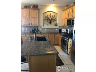 Photo #3: 907401 Listing