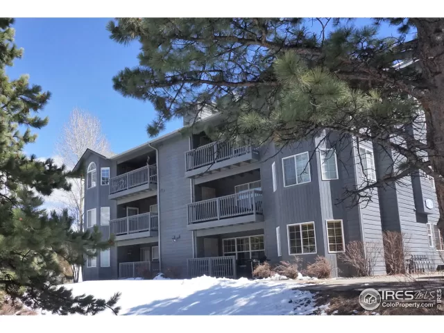 MLS: 907574 Condo For Sale