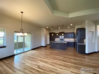 Photo #6: 907592 Listing