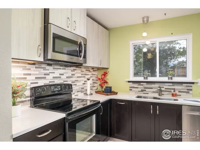 MLS: 907676 Condo For Sale