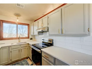 Photo #6: 907696 Listing