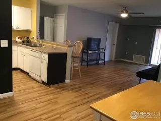 Photo #3: 907804 Listing