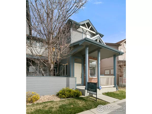 MLS: 907809 Condo For Sale