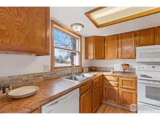 Photo #5: 907854 Listing