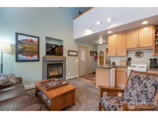 Photo #3: 907908 Listing