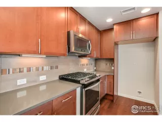 Photo #3: 907955 Listing