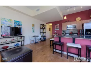 Photo #5: 907960 Listing 