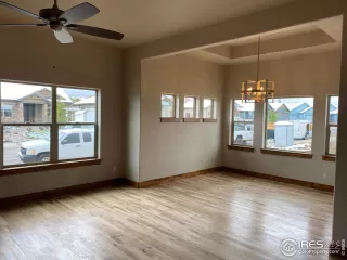 Photo #3: 907975 Listing