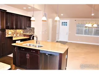 Photo #1: 907976 Listing