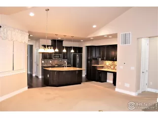 Photo #3: 907976 Listing