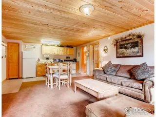 Photo #3: 908010 Listing