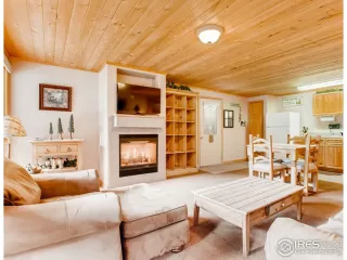 Photo #4: 908010 Listing