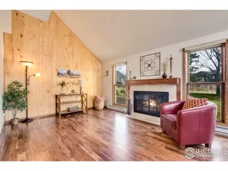 Photo #4: 908013 Listing