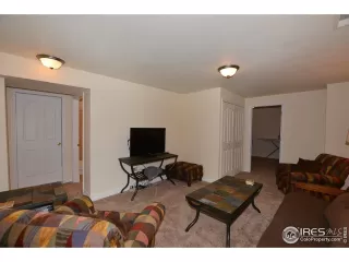 Photo #5: 908165 Listing