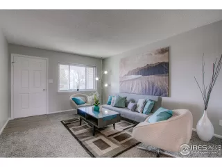 Photo #5: 908207 Listing