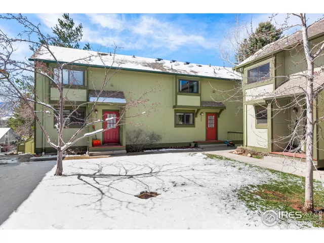 MLS: 908218 Condo For Sale